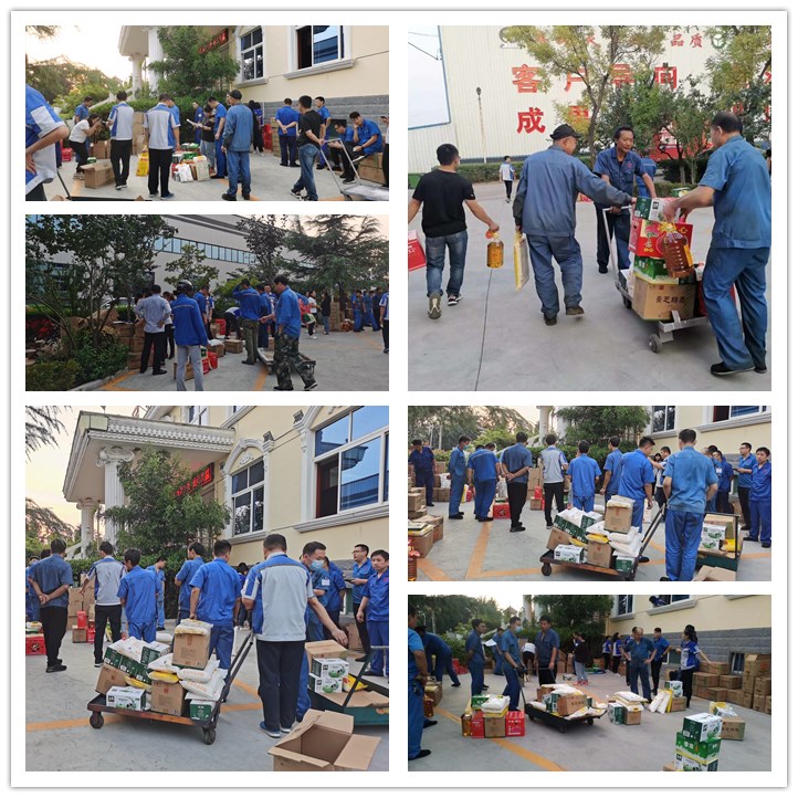 中秋福利發(fā)放現(xiàn)場.jpg 中秋福利發(fā)放現(xiàn)場.jpg